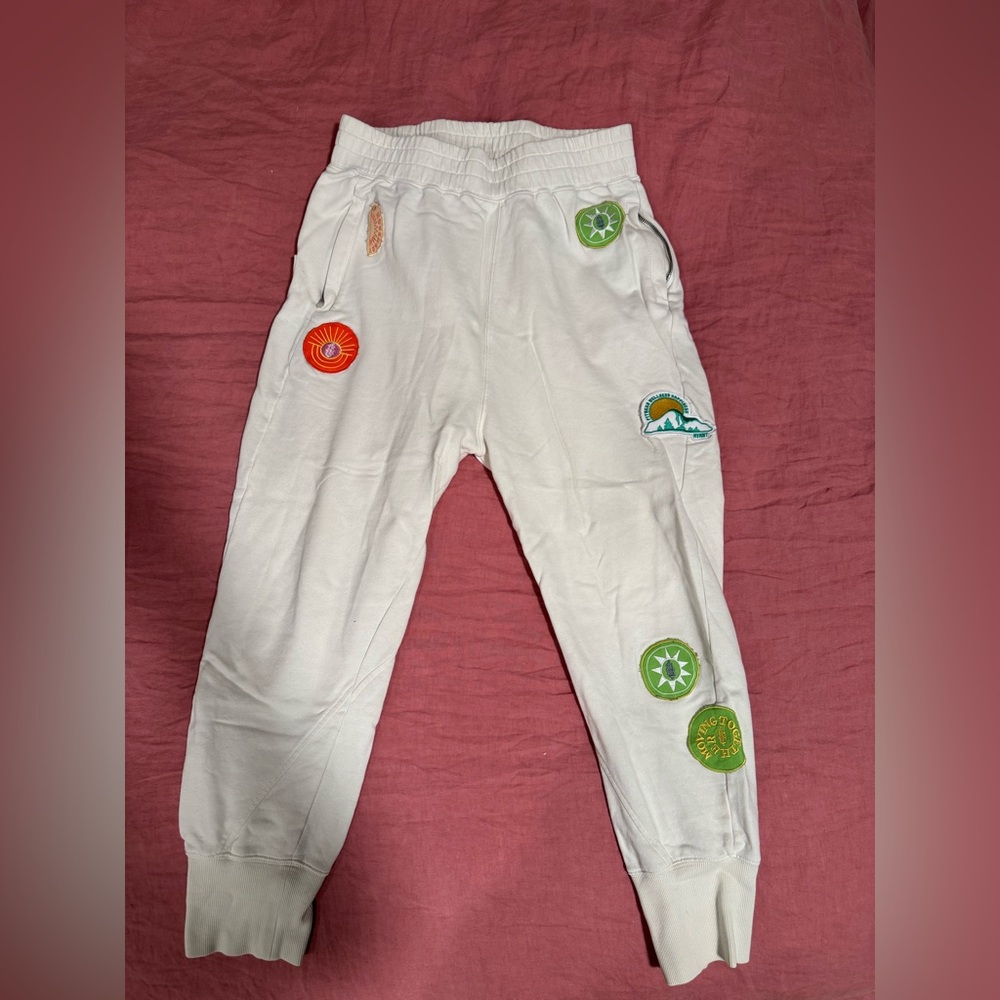 Free People cute patch joggers.